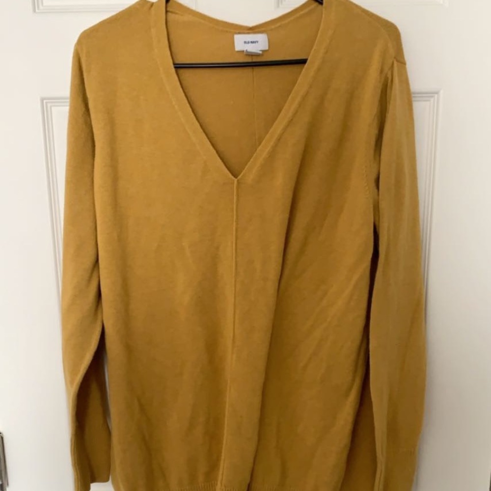 Yellow sweater